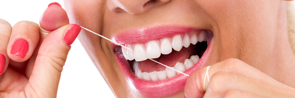 Dentist and his assistant carrying out a thorough examination Dental colleges in Rajasthan